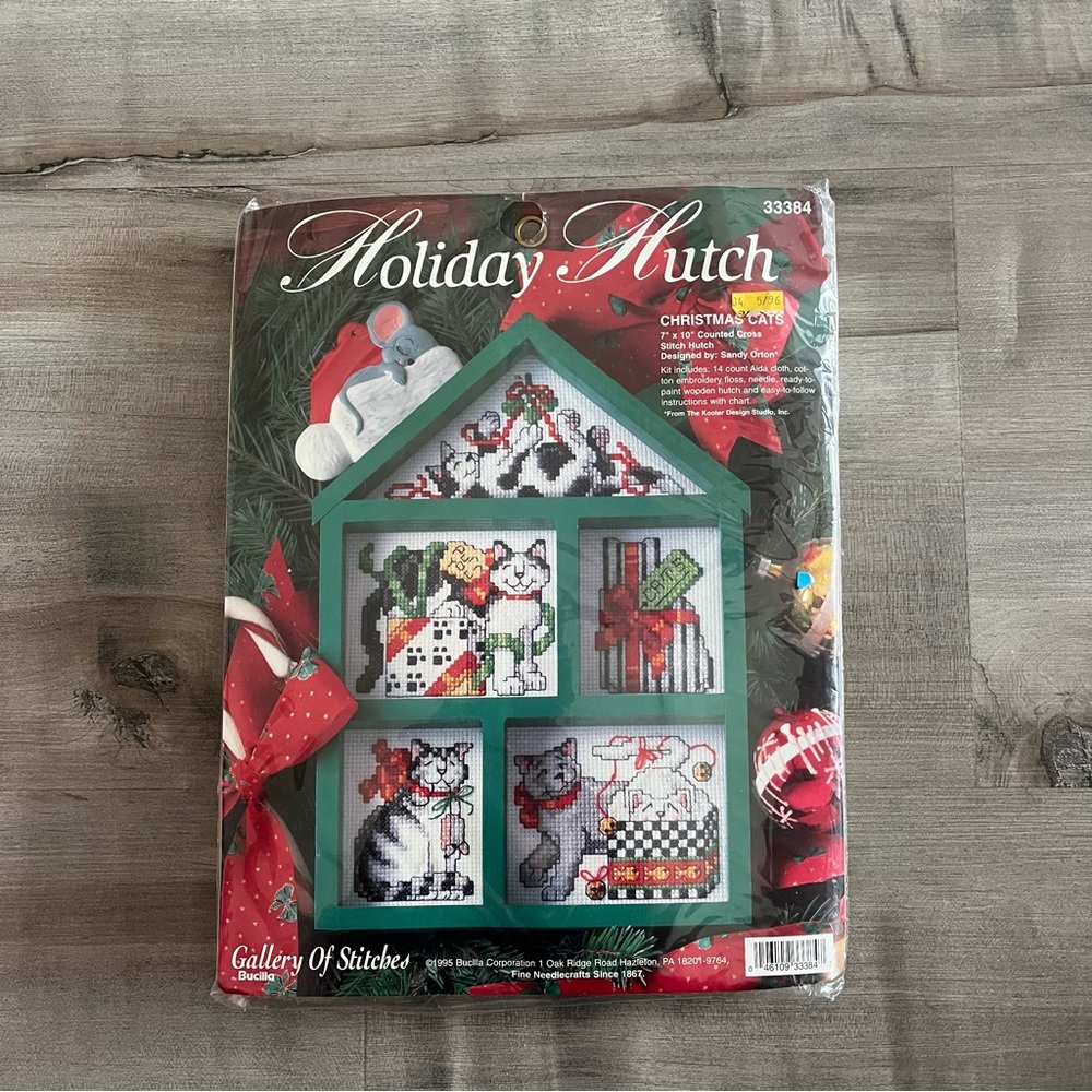 NWT Bucilla “Christmas Cats” Counted Cross Stitch Kit with Wooden Hutch Frame